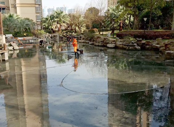 昭平景观池淤泥清理